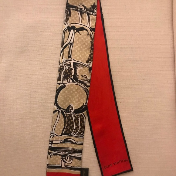 Louis Vuitton Neck Tie - Picture 5 of 7